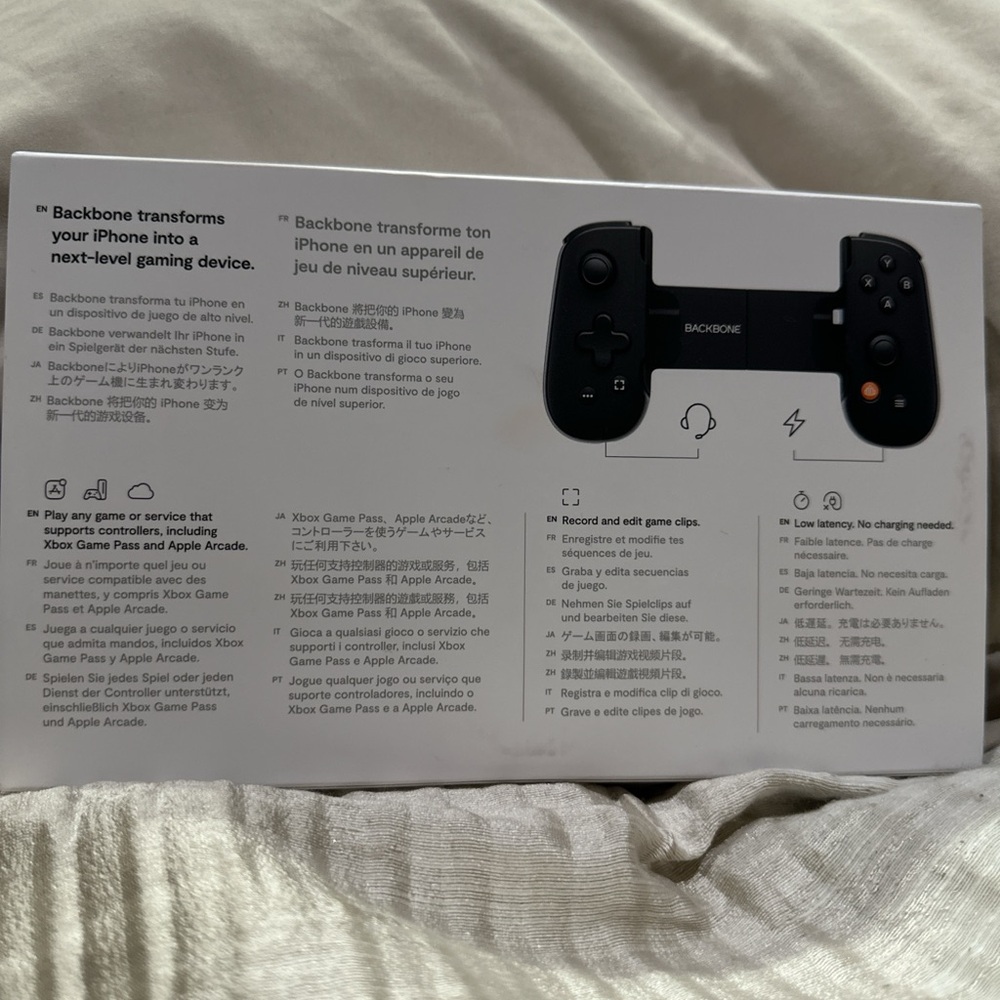 Handheld Gaming Console - Black - Picture 2 of 6